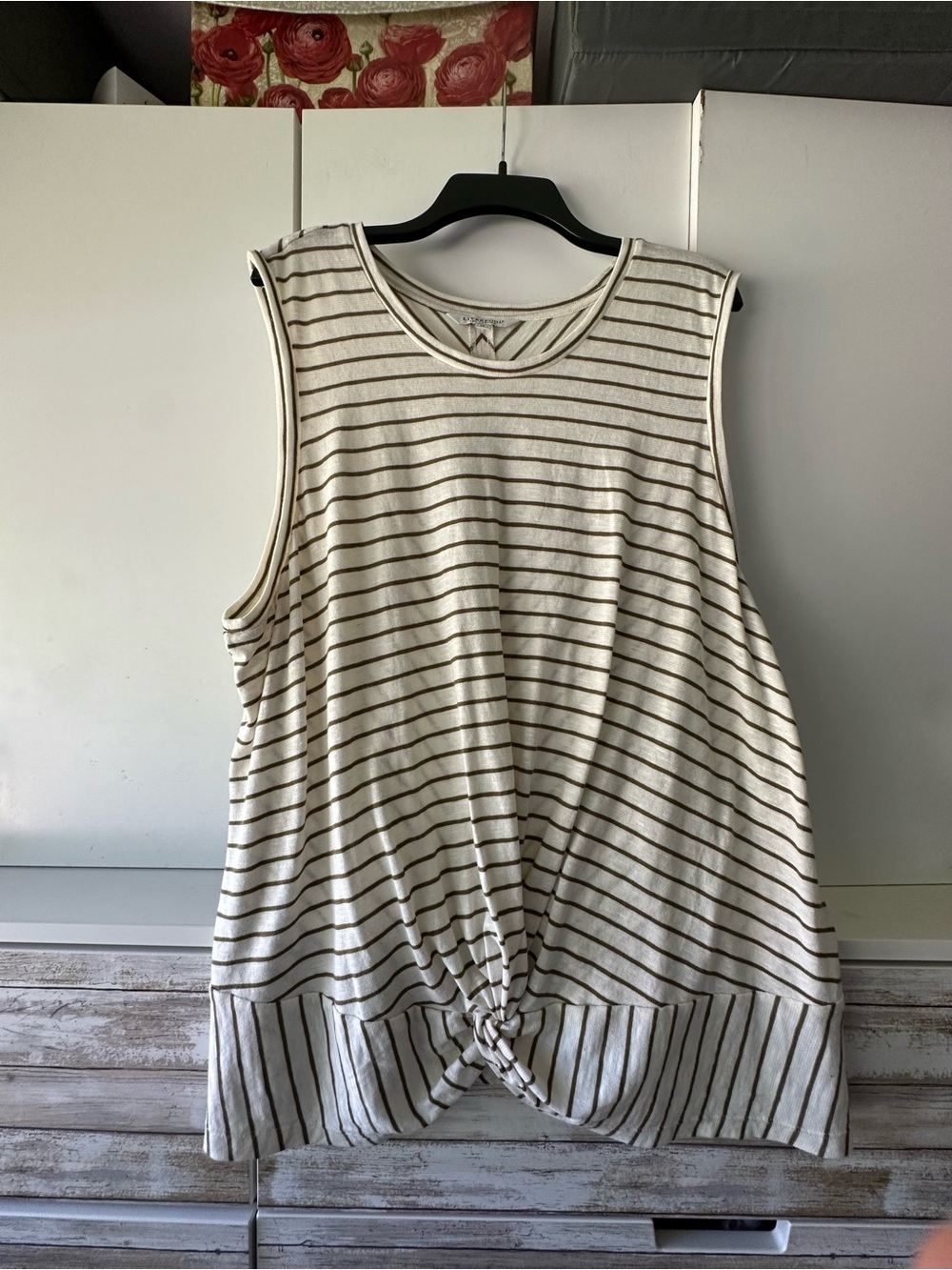 🤍 Liverpool Los Angeles Cream Olive Stripe Knot Front Tank Top 3X NWT